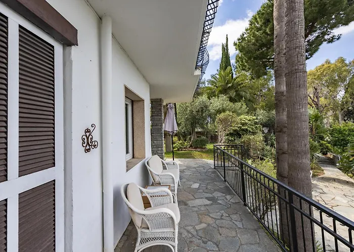 Regina On The Hill *